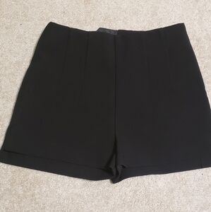 H&M Highwaist Black Shorts size 0
